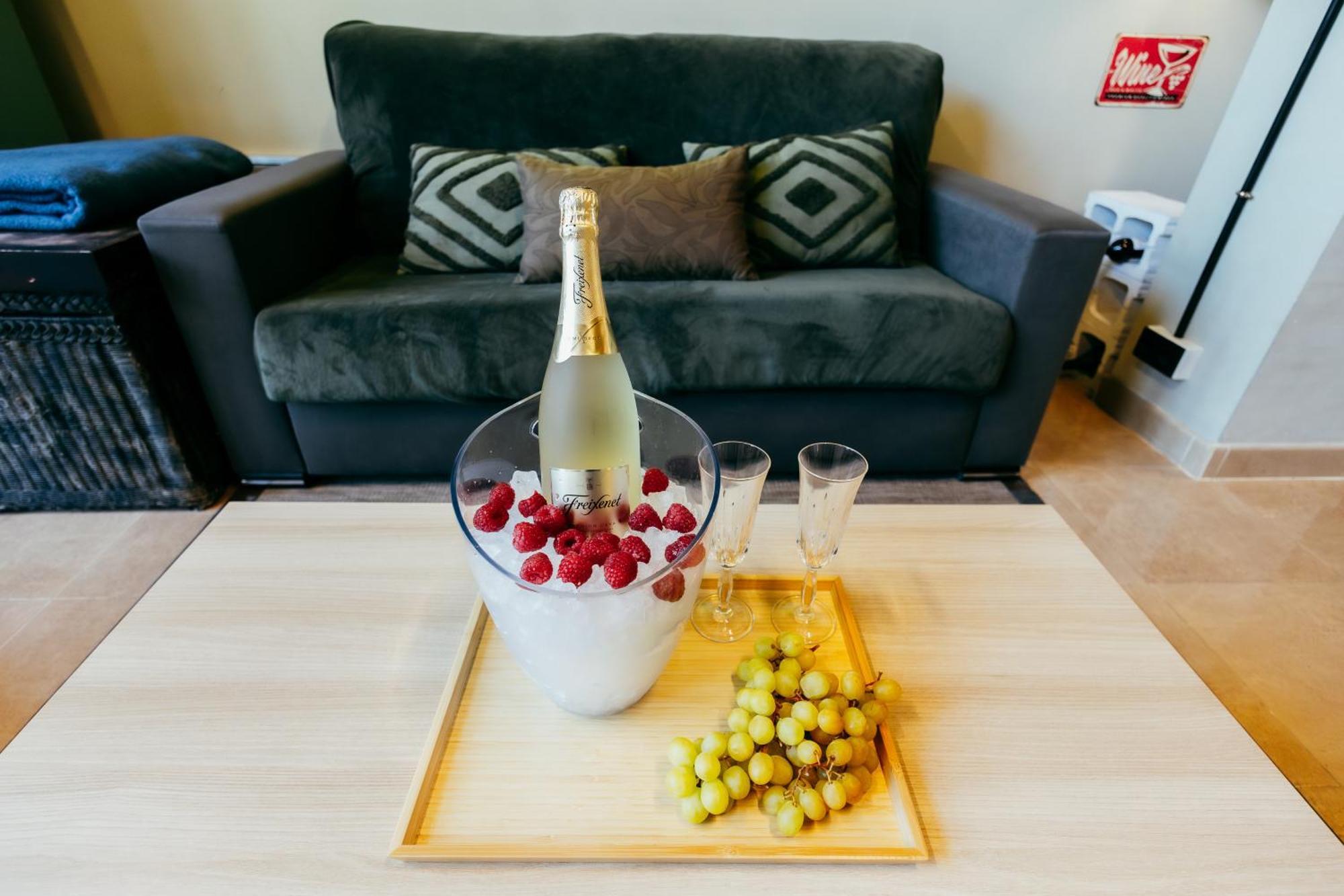 Apartment Ruzafa Roots, 12 Min To Centre, Smart Tv, Wine Valencia Eksteriør bilde